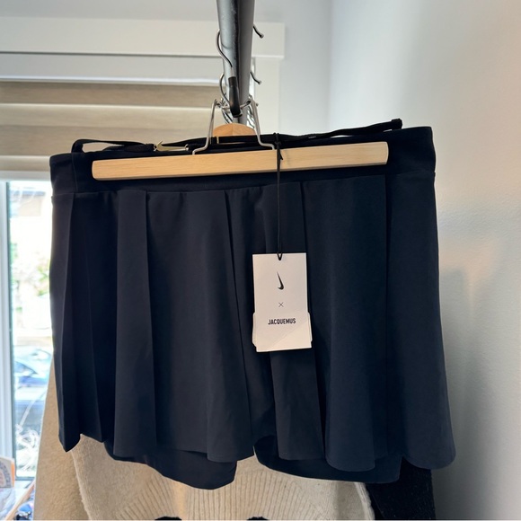 Nike x Jacquemus La Jupe Short Navy - Picture 8 of 9